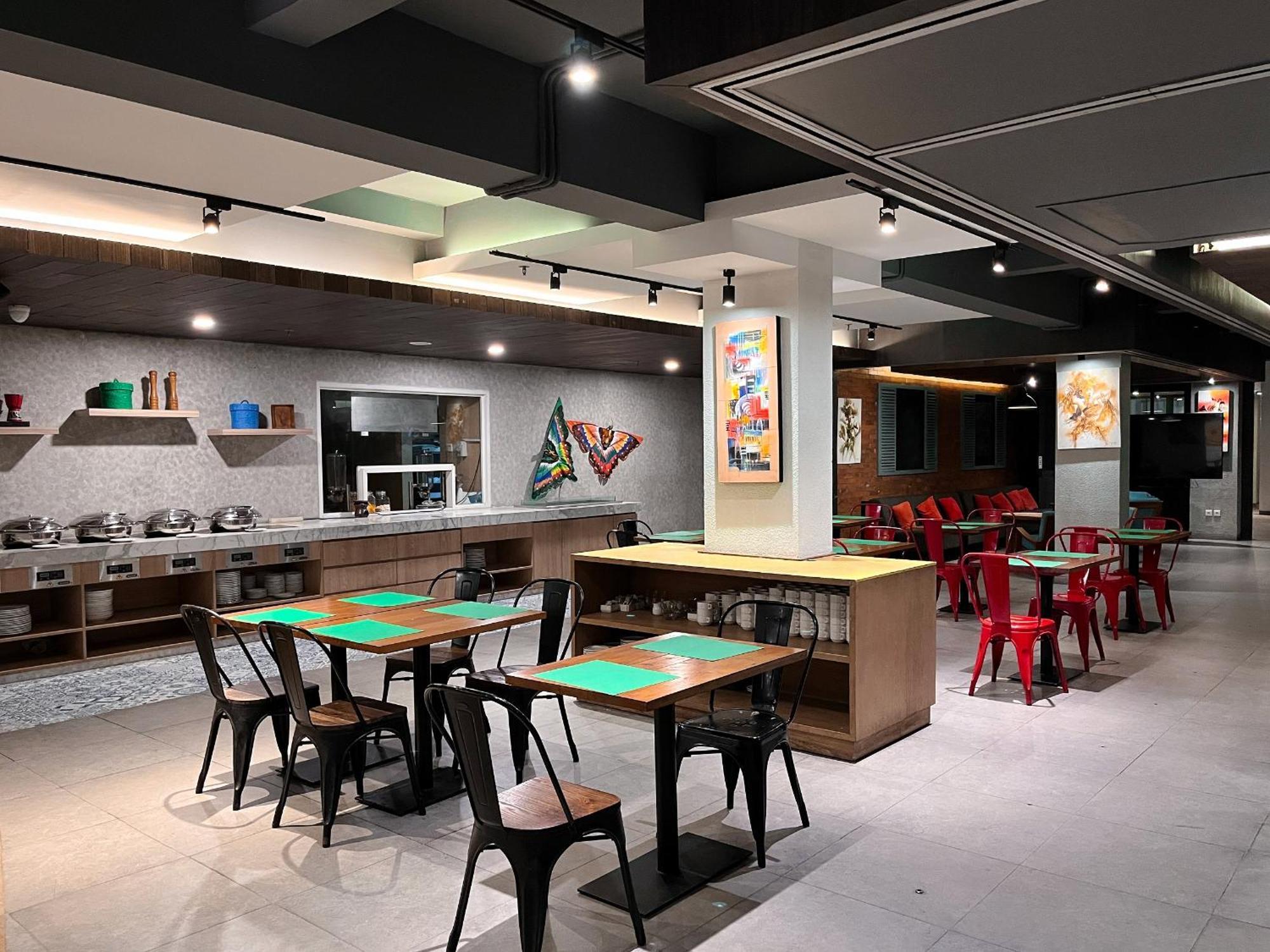 Luminor Hotel Legian Seminyak - Bali Экстерьер фото