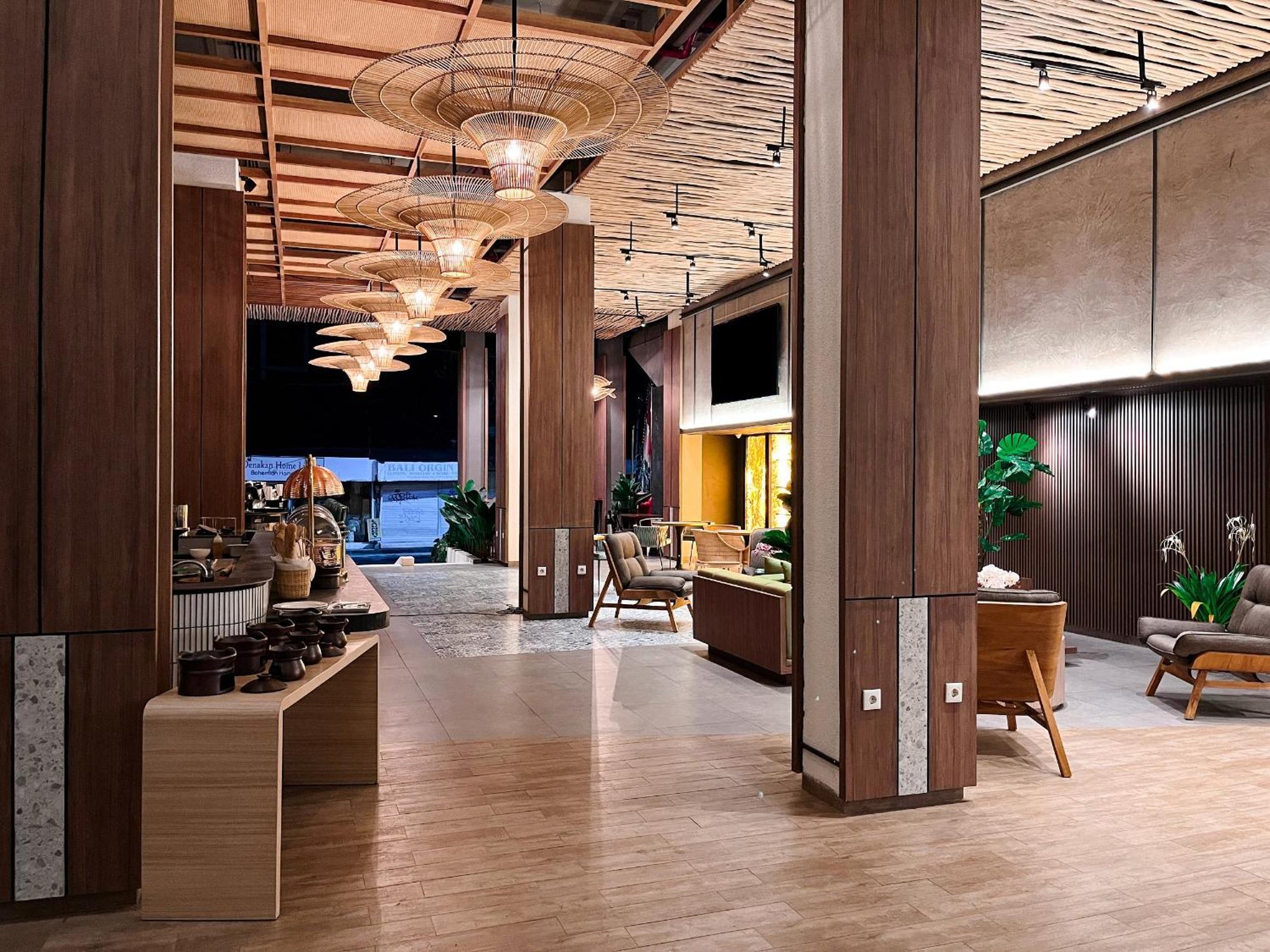 Luminor Hotel Legian Seminyak - Bali Экстерьер фото