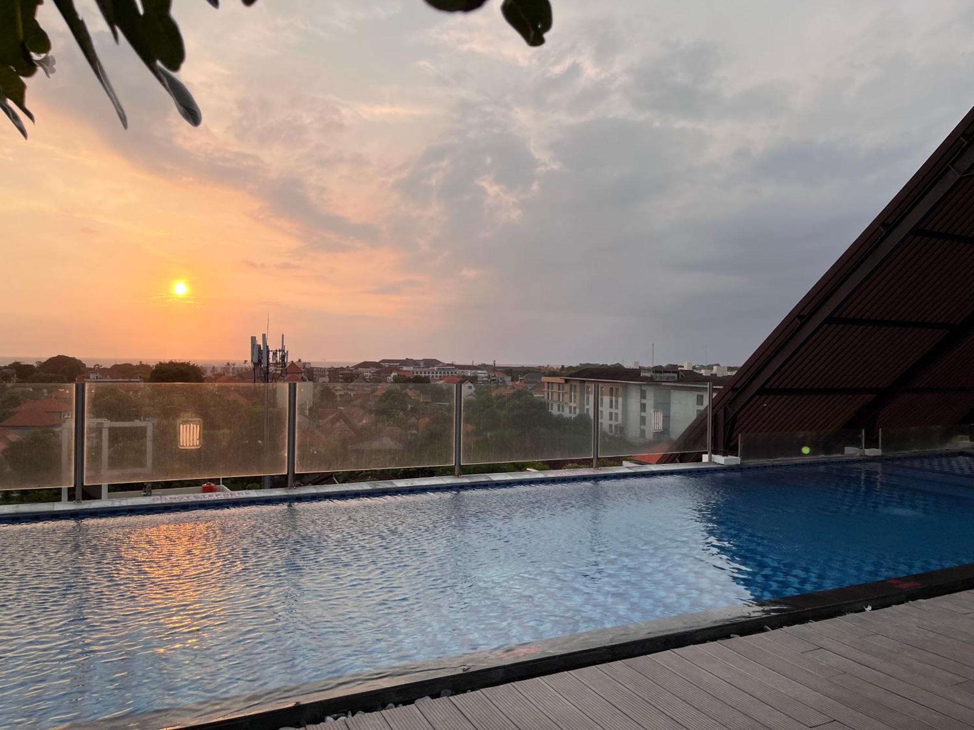 Luminor Hotel Legian Seminyak - Bali Экстерьер фото